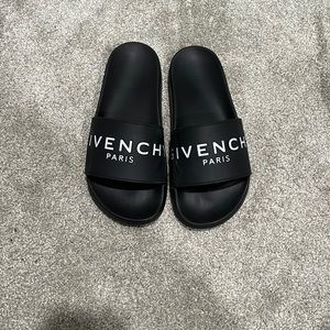 GIVENCHY Slides
